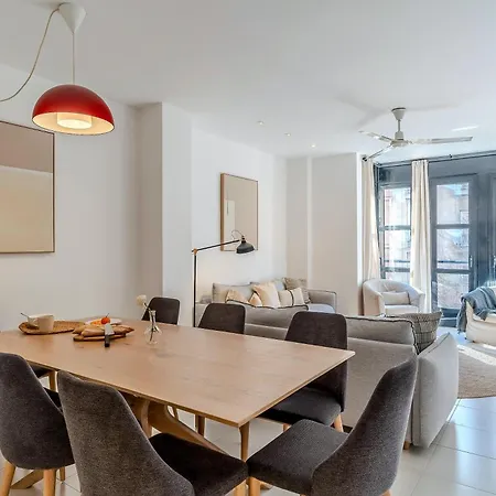 Canela Homes Ninot Apartment
